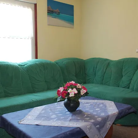 Cozy Holiday In Near Beach Dom wakacyjny Pepelow