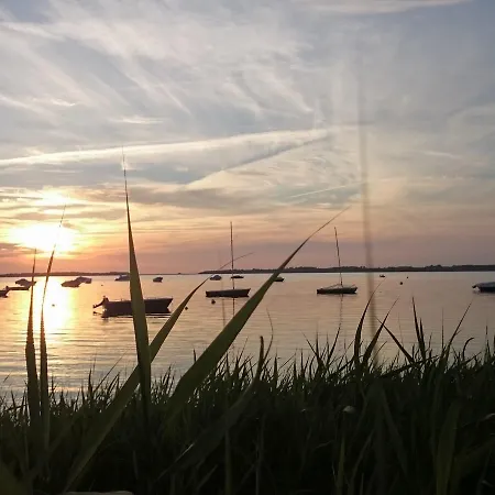 Cozy Holiday In Near Beach * Pepelow
